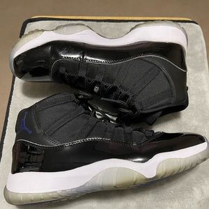 JORDAN 11 (SPACE JAM) (2016) (Sz 13).